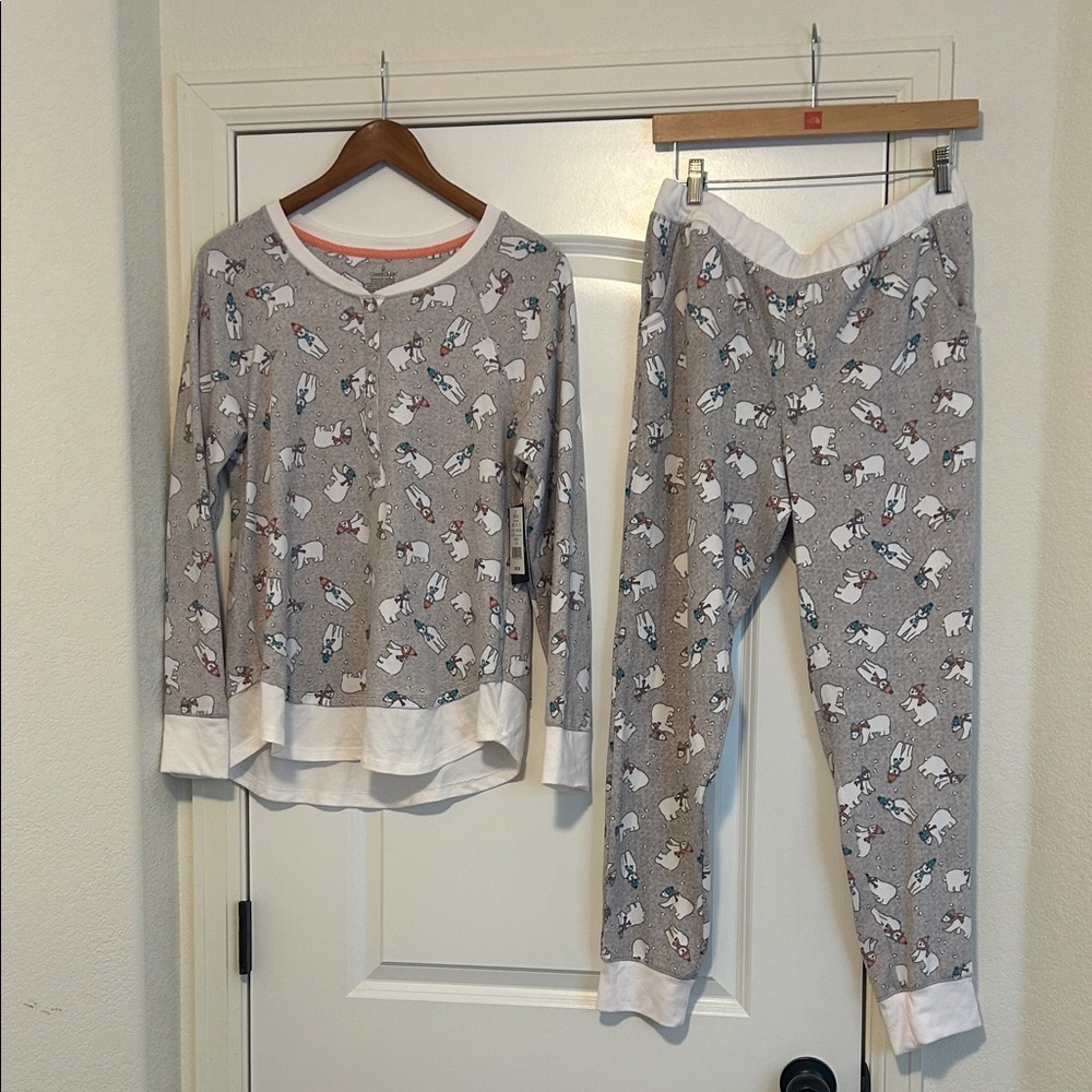 NWT Cuddl Duds Long Sleeve/Pants Grey Polar Bear Print Pajama Set Size Medium
